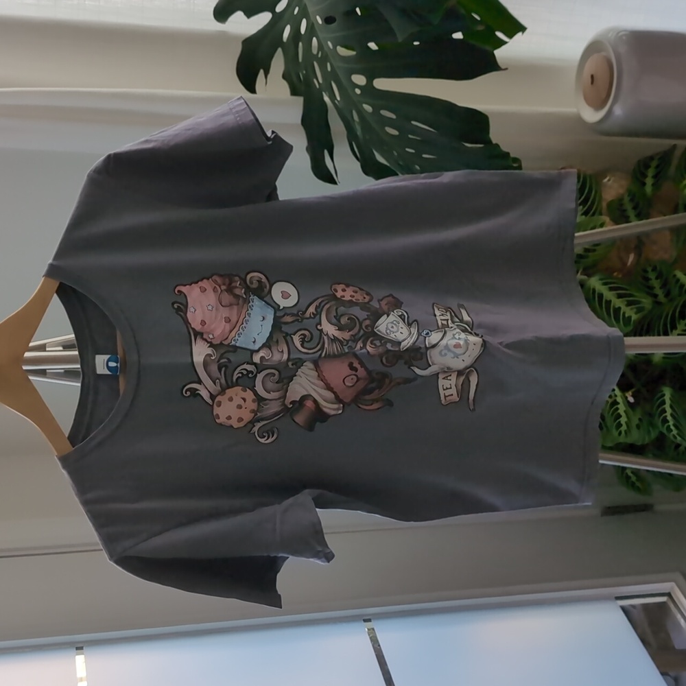 ShirtWoot graphic tee